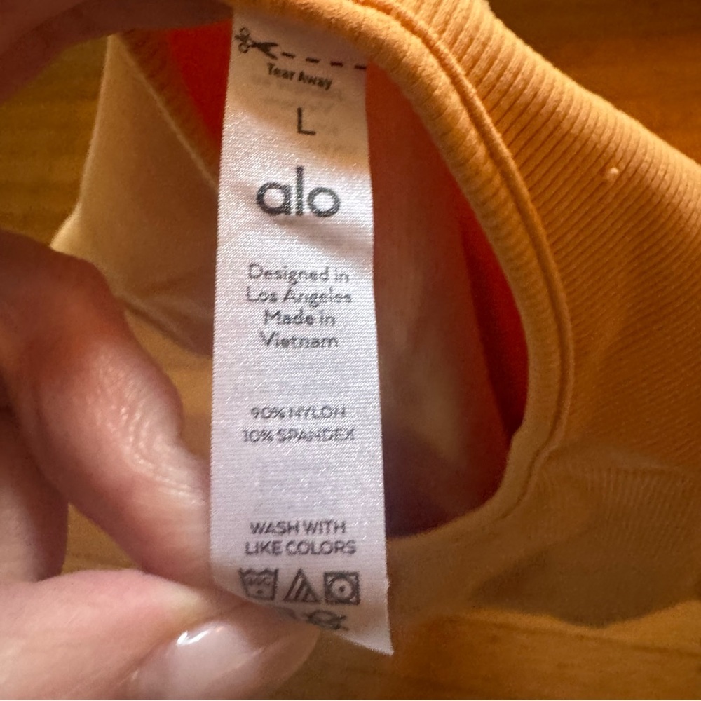 ALO Yoga Yellow Crop Top Ribbed Top Size Large - Picture 5 of 7